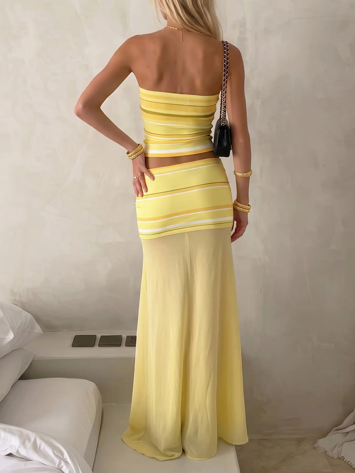 Women's Two-Piece Set, Fashion Striped Strapless Crop Top and High Waist Skirt, Sleeveless Slim-Fit Casual Matching Set Summer for Summer Daily Wear