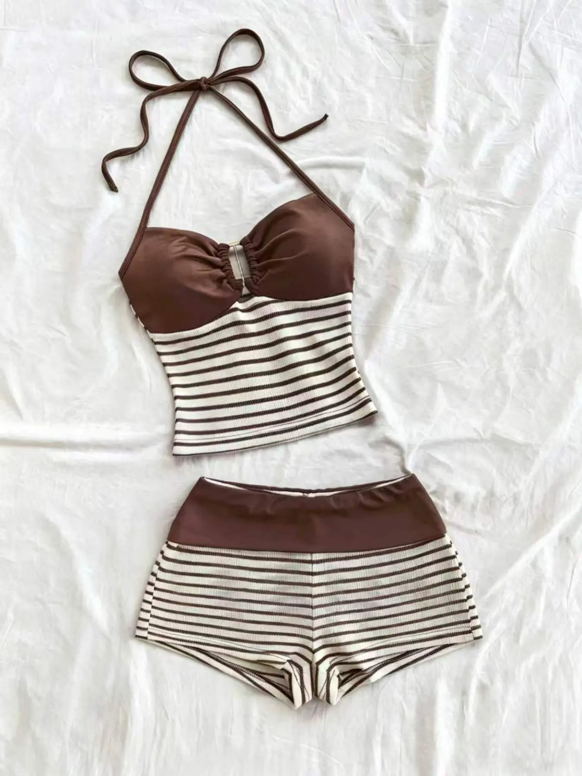 Women's 2-Piece Set Outfit Striped Halter Top and Shorts, Ribbed Fabric with Metal Decor Buckle, Perfect for Parties, Valentine's Day, Bohemian Style, Holidays