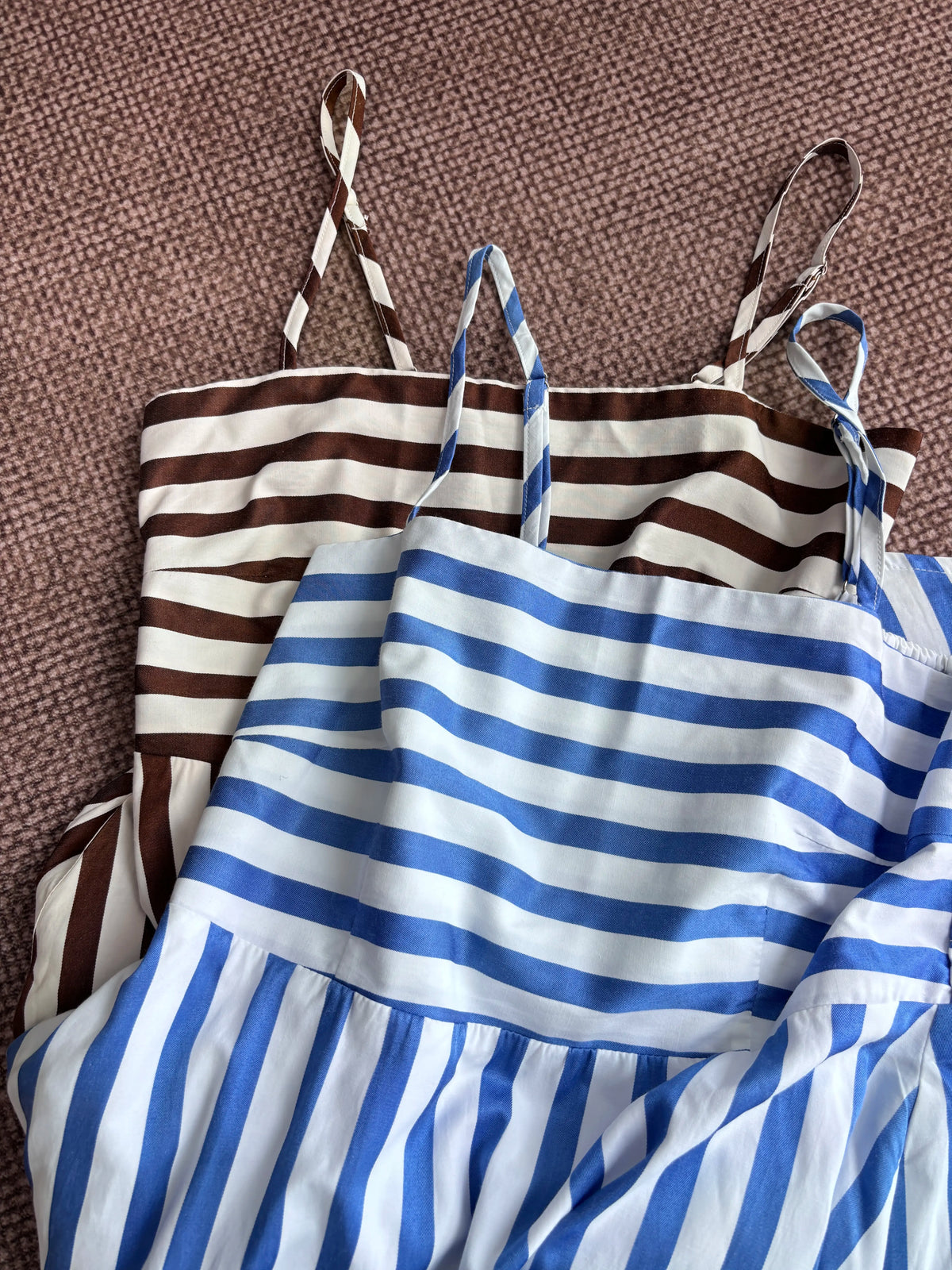 Chouyatou Women's Summer Striped Spaghetti Strap Maxi Dress Bohemian Style Casual Backless Elastic Dress Thin Strap Loose Long Dress