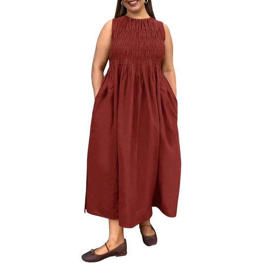 【Plus Size】TANKANEO Women's Plus Size Breathable Sleeveless Crewneck Ruched Maxi Dress with Pockets, Lightweight Casual Dresses for Day Wear & Beach, Matches Flat Shoes & Cardigan