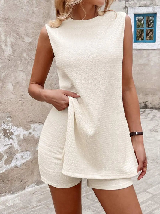 Women's 2026 Summer Casual Minimalist Outfit Matching Set, Stylish Round-Neck Sleeveless Top with Side Slits, Comfortable Long Top and Shorts Combo