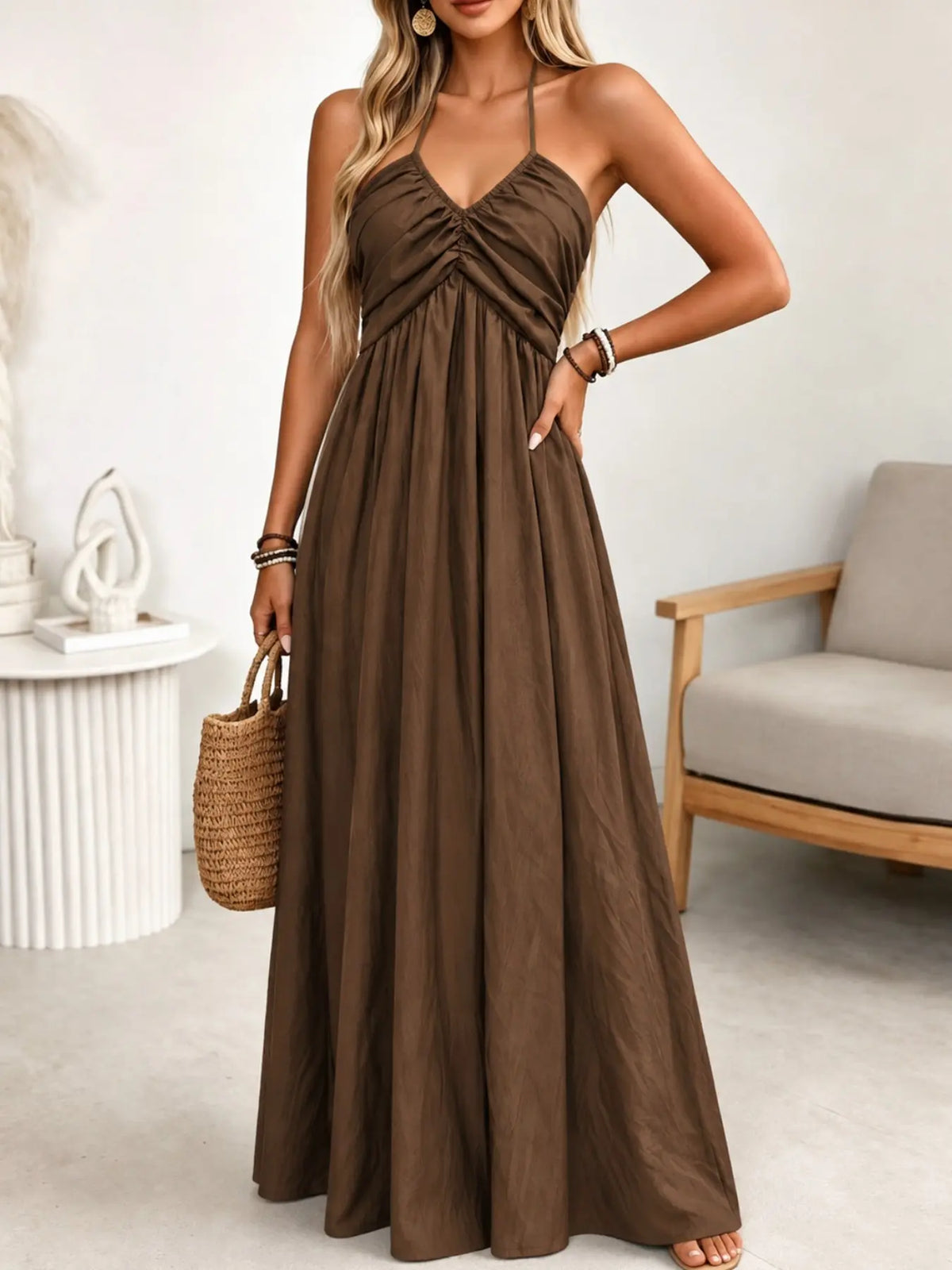 Women's A-Line Dress, Casual Long Dress, Sleeveless Halter Backless, Elegant Chic Tie Details, Elastic Waist, Boho Style, Bohemian, Casual, Summer Fashion, Perfect for Daily Wear