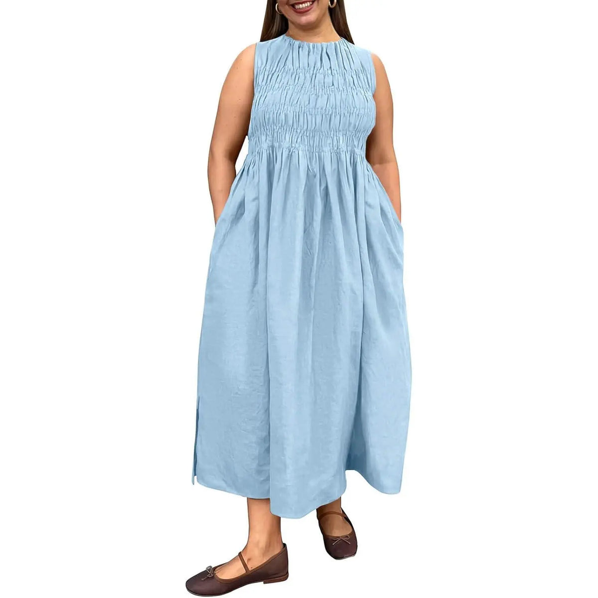【Plus Size】TANKANEO Women's Plus Size Breathable Sleeveless Crewneck Ruched Maxi Dress with Pockets, Lightweight Casual Dresses for Day Wear & Beach, Matches Flat Shoes & Cardigan