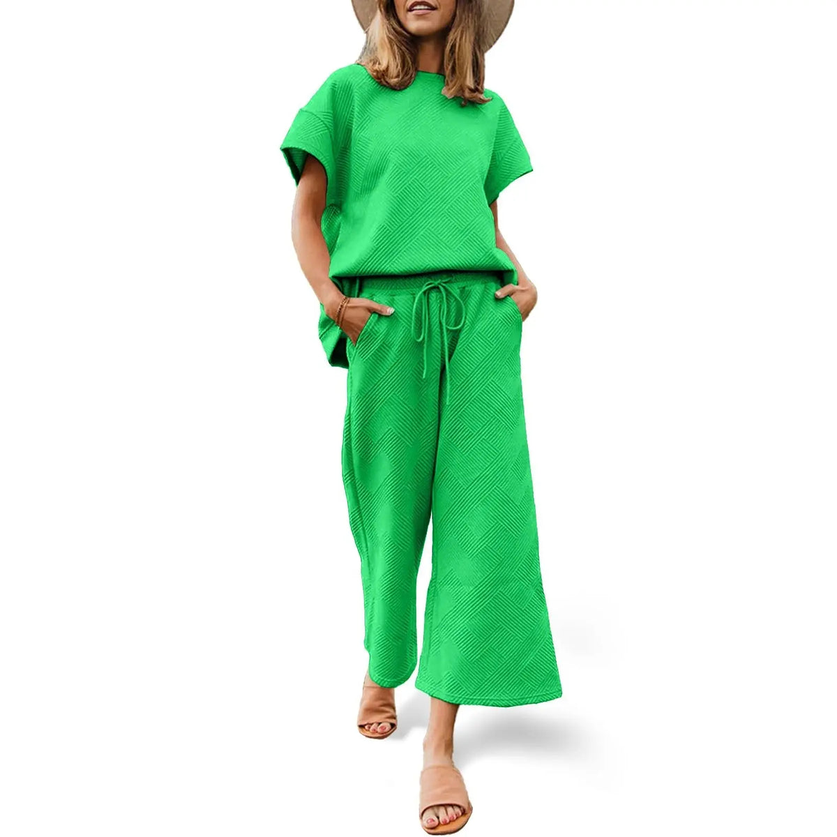 FISOEW Women's 2-Piece Basic Matching Set - Soft Cozy Textured Casual Loungewear Nightwear, Short Sleeve Top & Drawstring Cropped Wide Leg Pants (Women's Clothes)
