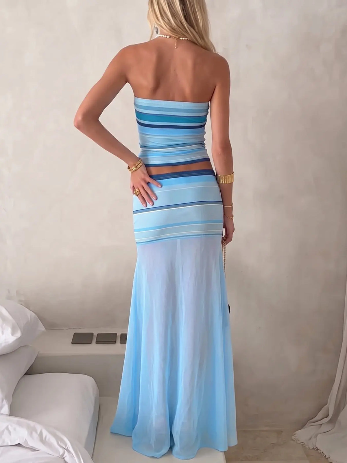 Women's Two-Piece Set, Fashion Striped Strapless Crop Top and High Waist Skirt, Sleeveless Slim-Fit Casual Matching Set Summer for Summer Daily Wear