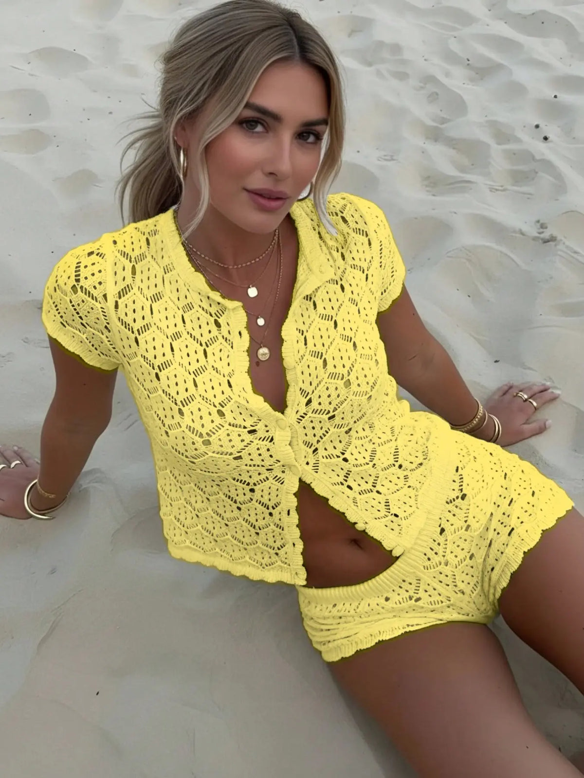 Women's Casual Summer Two-Piece Set, Breathable Knitted Sweater Top and Shorts Beachwear, Holiday Clothing, Ladies' Fashion Outfit Ensemble Slim, Basic, Matching